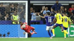Zion Suzuki: Chúng tôi vừa tránh thất bại và bảo vệ được 1 điểm; trước Brazil không còn lựa chọn khác ngoài thắng