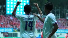 Tiền đạo Thái Lan Teerasak có nguy cơ nghỉ các trận đấu còn lại vì chấn thương