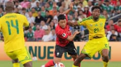 Kết quả: Hàn Quốc thua 0-1 trước Nam Phi, Hàn Quốc rơi xuống vị trí thứ ba bảng A; Nam Phi lên vị trí thứ hai và giành vé vào vòng 32 đội