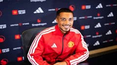 The Athletic: Tielemans xuất hiện trong trận giao hữu của Manchester United với phong cách điềm tĩnh, nhận được sự hài lòng của Carrick