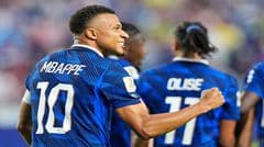 Mbappe thể hiện phong độ mới, hy vọng cạnh tranh với Messi không làm anh trở nên ích kỷ