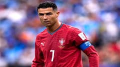 Ronaldo 41 tuổi lập cú đúp, vượt Eusébio, nắm ngôi Vua phá lưới World Cup của Bồ Đào Nha