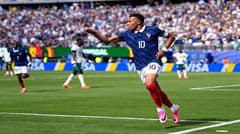 Mbappe ghi 13 bàn tại World Cup, trong đó 12 bàn được ghi sau phút 60