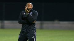 Thierry Henry bác bỏ tin đồn chỉ trích đội tuyển Pháp và kêu gọi người hâm mộ kiểm chứng thông tin