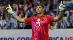 Emiliano Martínez: Chiến thuật chuyển Messi sang cánh chính là yếu tố quyết định trong việc lội ngược dòng