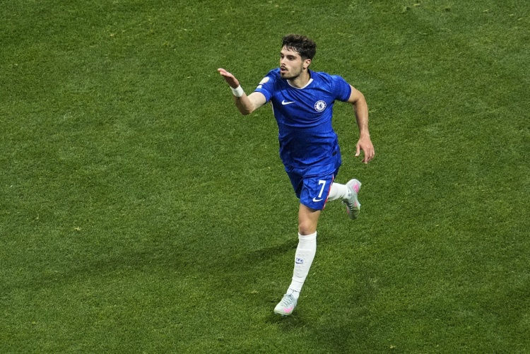 Romano: Man City cho rằng Chelsea định giá Neto quá cao, Tottenham và Al-Hilal cũng tham gia Romano: Man City cho rằng Chelsea định giá Neto quá cao, Tottenham và Al-Hilal cũng tham gia