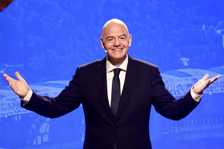 Chủ tịch FIFA Infantino bị khiếu nại vì nghi vi phạm nguyên tắc trung lập Chủ tịch FIFA Infantino bị khiếu nại vì nghi vi phạm nguyên tắc trung lập