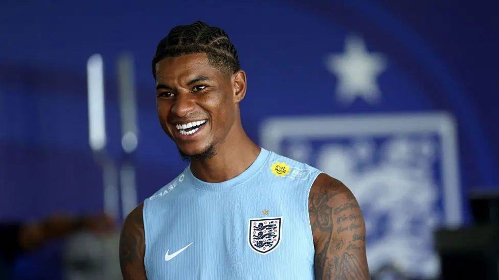 Tương lai vẫn bỏ ngỏ! Rashford xóa thông tin Barcelona trên mạng xã hội, đổi ảnh đại diện thành áo tuyển Anh Tương lai vẫn bỏ ngỏ! Rashford xóa thông tin Barcelona trên mạng xã hội, đổi ảnh đại diện thành áo tuyển Anh