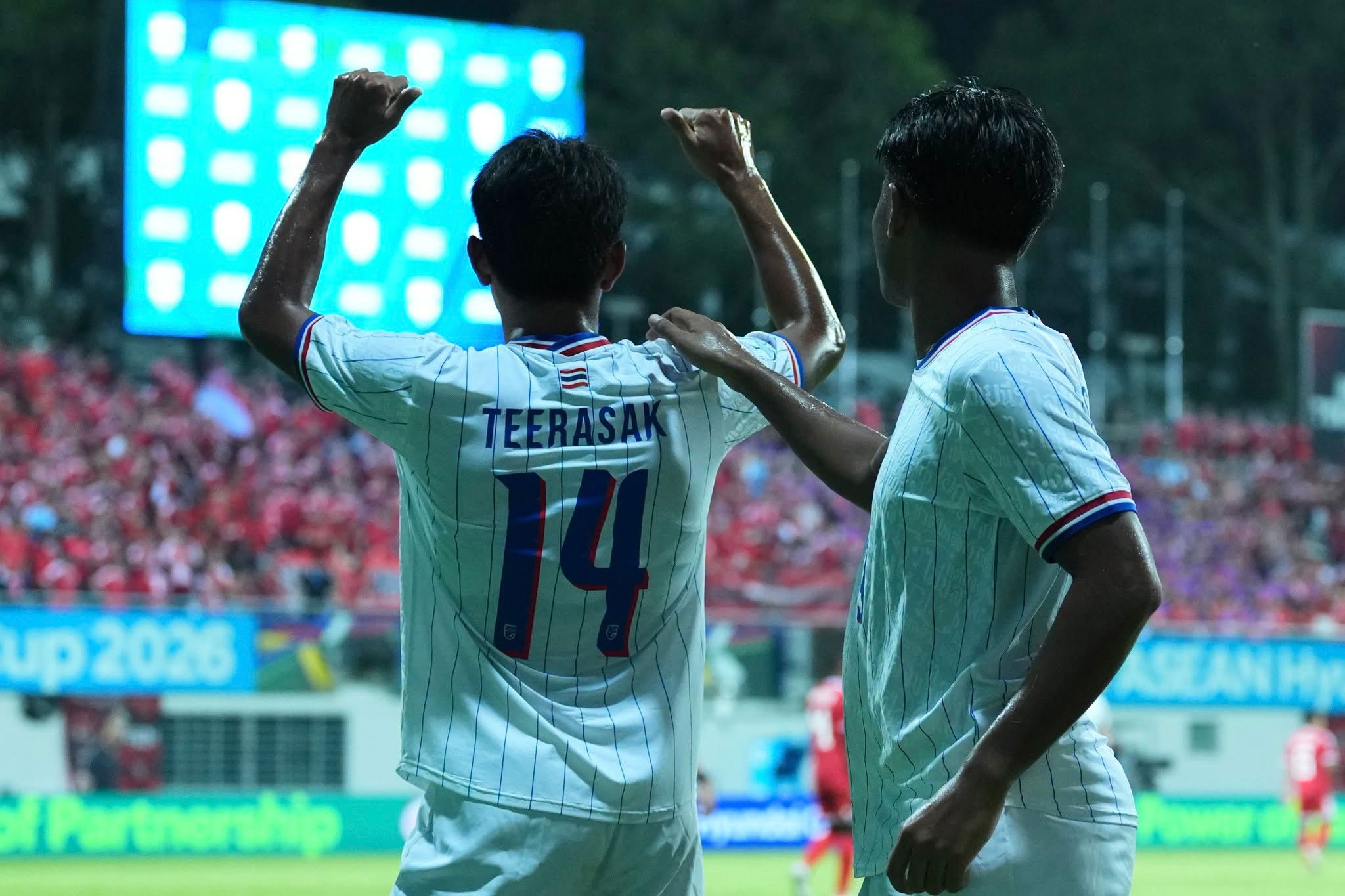 Tiền đạo Thái Lan Teerasak có nguy cơ nghỉ các trận đấu còn lại vì chấn thương Tiền đạo Thái Lan Teerasak có nguy cơ nghỉ các trận đấu còn lại vì chấn thương