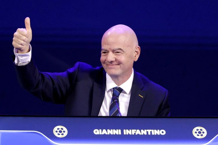 FIFA chính thức từ bỏ kế hoạch bán cổ phần World Cup chỉ sau 4 ngày công bố