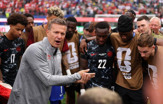 Canada 1-0 Nam Phi | Eustáquio ghi bàn ở phút 90+2, Canada lần đầu tiên trong lịch sử vào vòng 1/8 World Cup Canada 1-0 Nam Phi | Eustáquio ghi bàn ở phút 90+2, Canada lần đầu tiên trong lịch sử vào vòng 1/8 World Cup