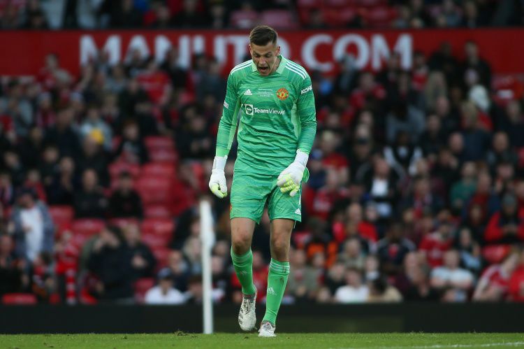 Stuttgart quan tâm thủ môn Vitek của Manchester United, Man United sẵn sàng cho mượn cầu thủ này