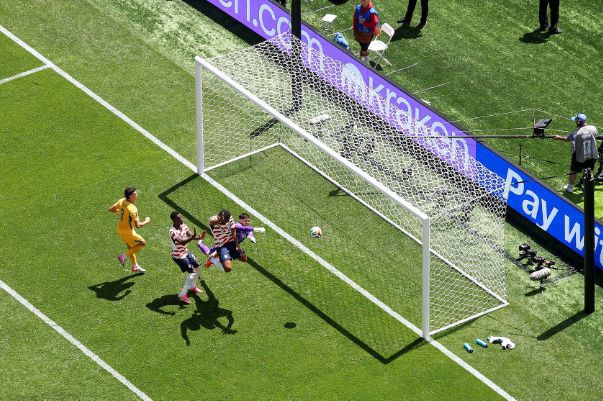 Sự thăng tiến của anh ấy thật phi thường! Freeman, 21 tuổi, đã có trận ra mắt MLS vào tháng 3 năm ngoái và giờ đã ghi bàn tại World Cup