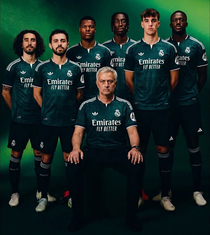 Real Madrid mời Mourinho trở lại, công bố 5 tân binh, đàm phán thêm Diomande và Rodri Real Madrid mời Mourinho trở lại, công bố 5 tân binh, đàm phán thêm Diomande và Rodri