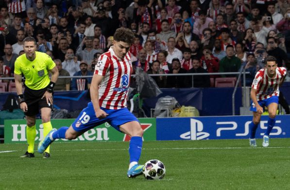 Phóng viên AS: Ngay cả khi Real Madrid đề nghị 500 triệu euro cho Alvarez, Atletico Madrid vẫn có thể kiên quyết không bán Phóng viên AS: Ngay cả khi Real Madrid đề nghị 500 triệu euro cho Alvarez, Atletico Madrid vẫn có thể kiên quyết không bán