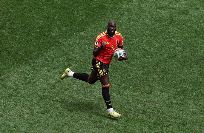 Lukaku đã trở thành cầu thủ đầu tiên trong lịch sử World Cup ghi bàn và kiến ​​tạo sau khi vào sân ở phút 85 của thời gian thi đấu chính thức!