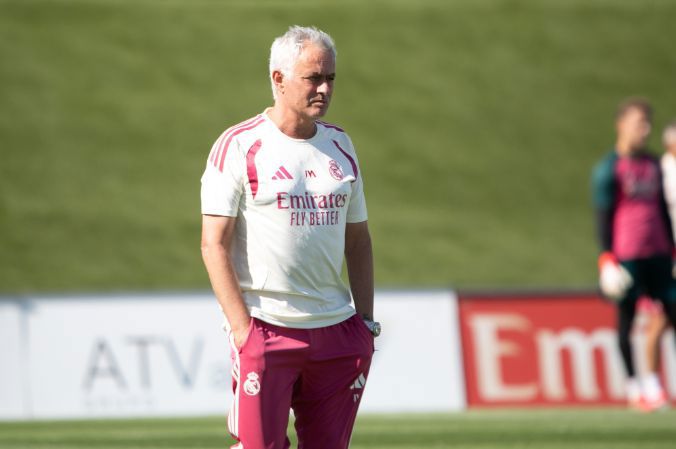 Marca: Real Madrid thể hiện phong cách Mourinho trong trận giao hữu, tạt cánh của Trent Alexander-Arnold thành vũ khí quan trọng