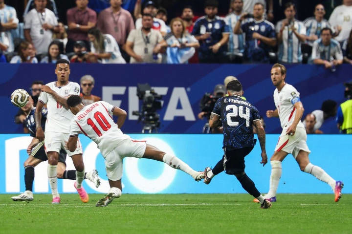 Anh 1-2 Argentina | Messi cú đúp kiến tạo, Argentina ngược dòng ngoạn mục ở phút cuối Anh 1-2 Argentina | Messi cú đúp kiến tạo, Argentina ngược dòng ngoạn mục ở phút cuối