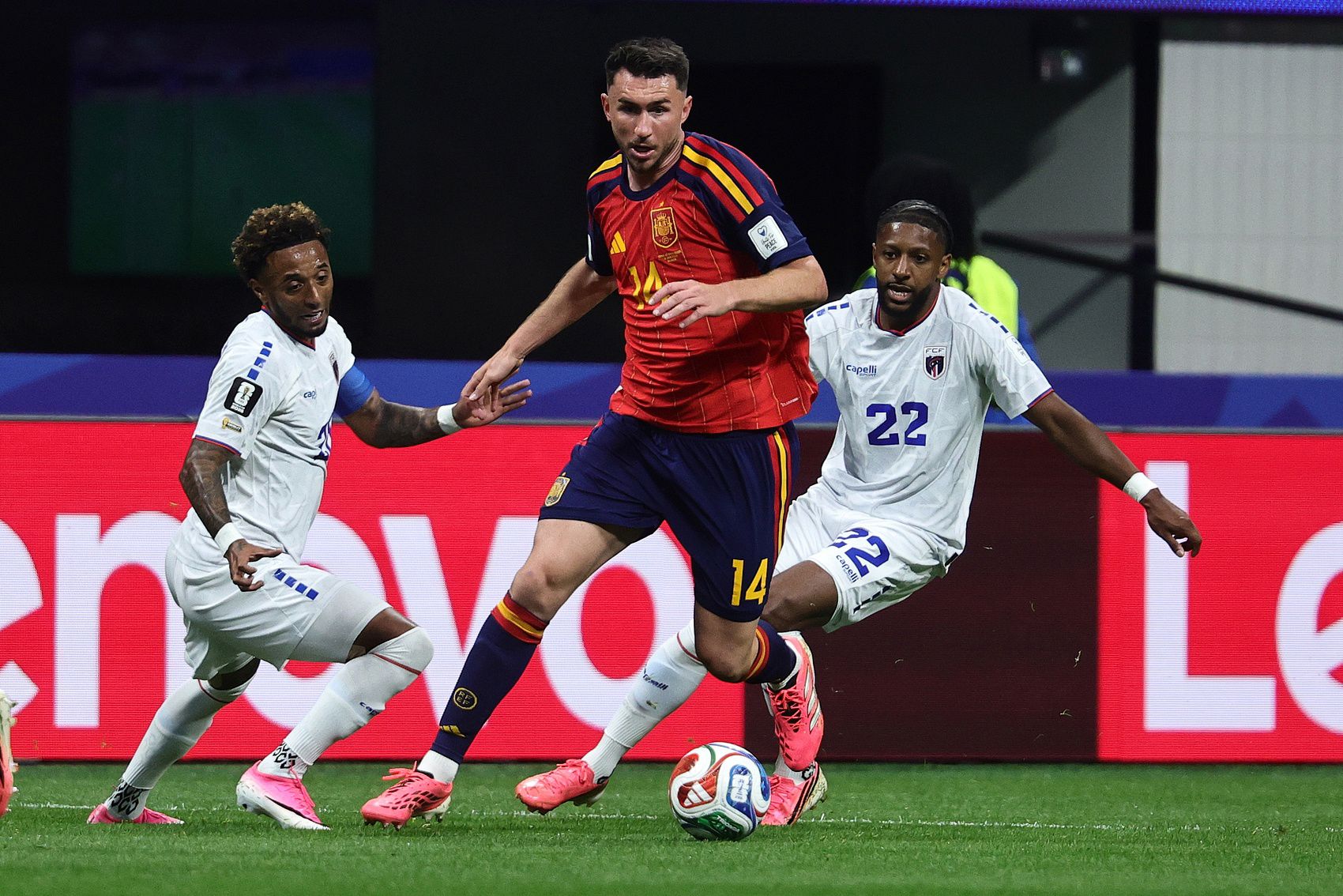 Giám đốc Bilbao bác tin Laporte gia nhập Barcelona: Cậu ấy sẽ ở lại, Barca chưa từng liên hệ
