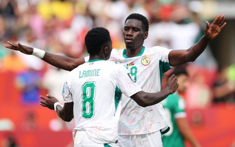 Senegal 5-0 Iraq 10 người