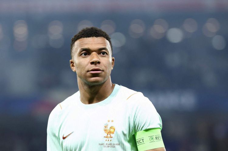 Mbappe đã san bằng kỷ lục 57 bàn thắng của Giroud! Anh ghi bàn trong trận đấu World Cup đầu tiên của mình, qua đó trở thành cầu thủ ghi bàn nhiều nhất mọi thời đại của Pháp! Mbappe đã san bằng kỷ lục 57 bàn thắng của Giroud! Anh ghi bàn trong trận đấu World Cup đầu tiên của mình, qua đó trở thành cầu thủ ghi bàn nhiều nhất mọi thời đại của Pháp!