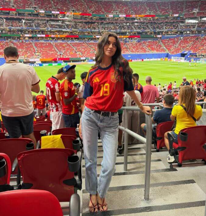 Yamal ghi bàn đầu tiên tại World Cup, còn công khai “phát cẩu lương”: “Cô gái của tôi!”